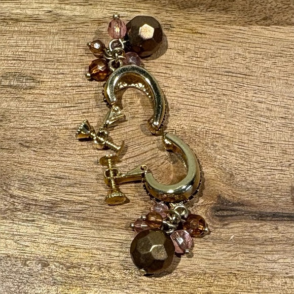 Vintage Style Gold Tone Clip-On Dangle
Earrings | Bronze & Pink Beaded Cluster - Picture 10 of 13